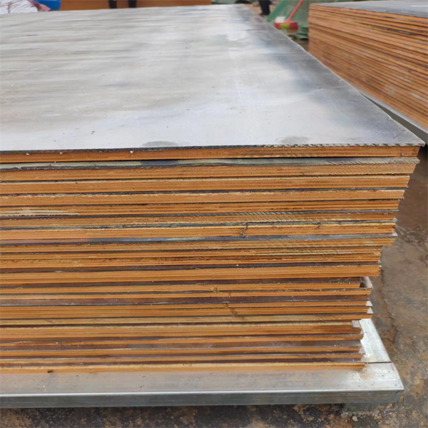 鉛木復合板